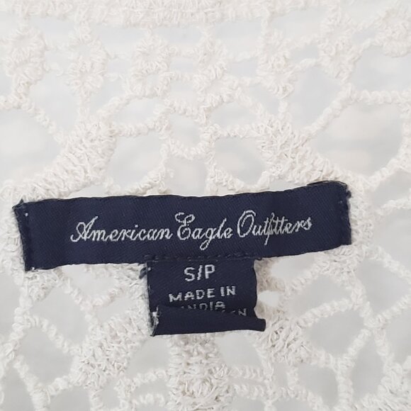 Boho crochet bundle of 3 tank style tops - Picture 12 of 13